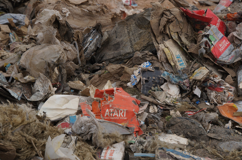 Illustration for article titled Awesome Photos From The Atari Landfill